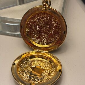 Vintage Gold Tone Ornate Pocket Watch Case (Empty)